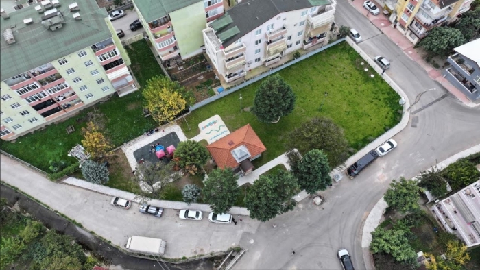 Derince’de Parklar Yenileniyor, Güzelleşiyor